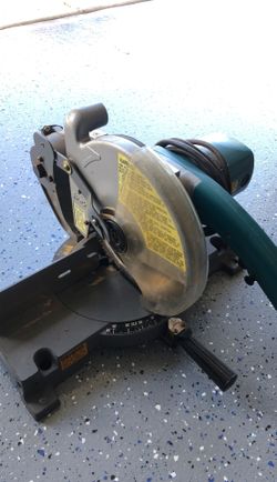 Makita 10” Miter Saw