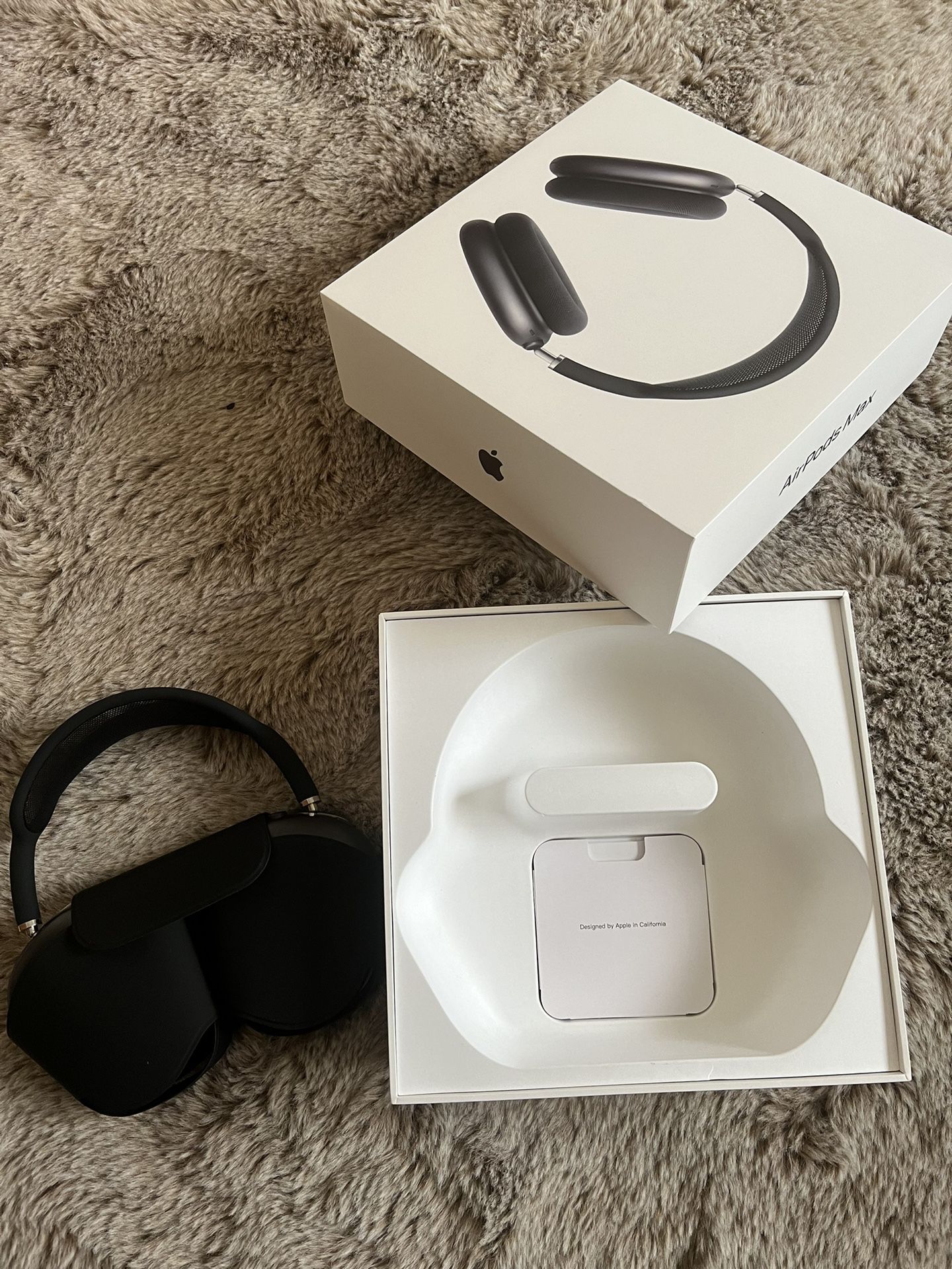 AirPod Max with Receipt 