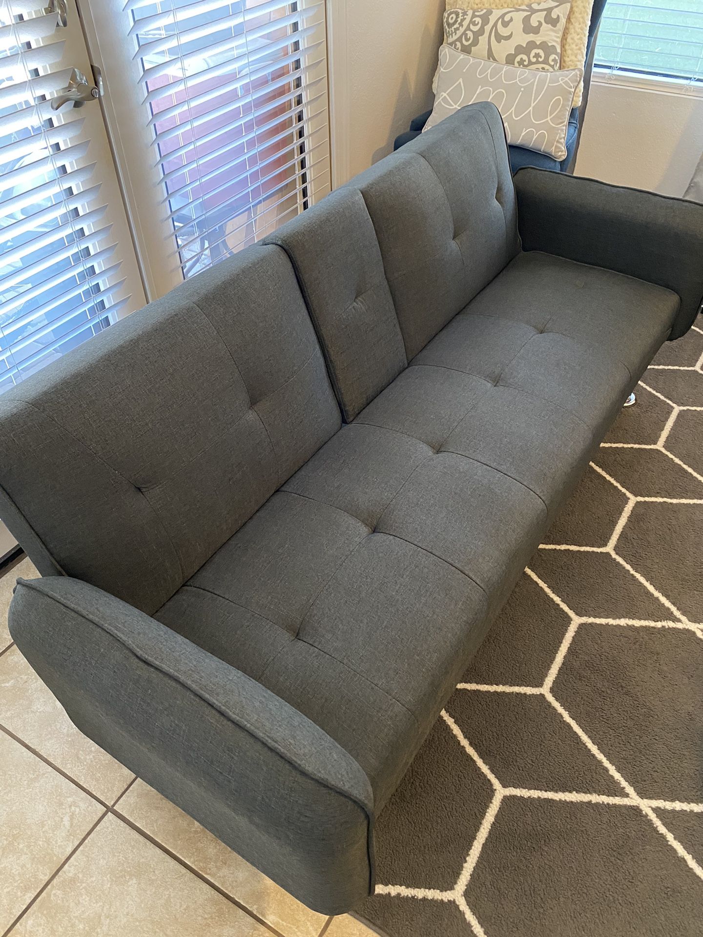 6ft Futon Couch for Sale in Scottsdale, AZ OfferUp