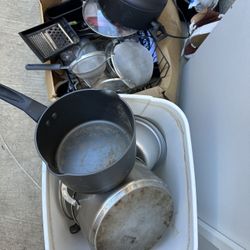 Lot Or Random Pots And Pans Read 