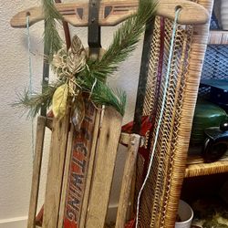 Vintage Fleetwing Sled 