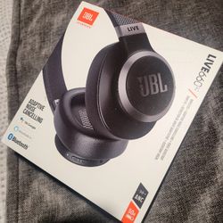 JBL Wireless Over-Ear Noise-Canceling Headphones