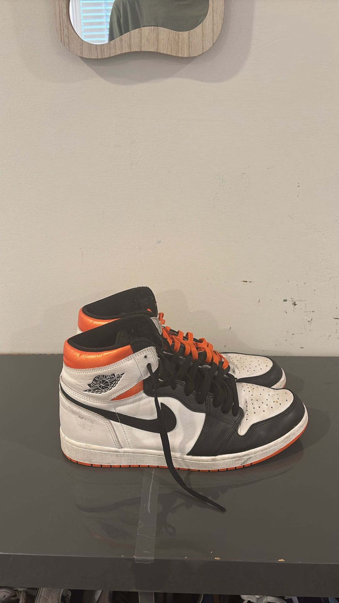 NIKE JORDAN ONE HIGH ELECTRIC ORANGES  