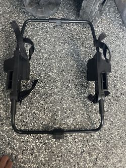 Britax Adapter