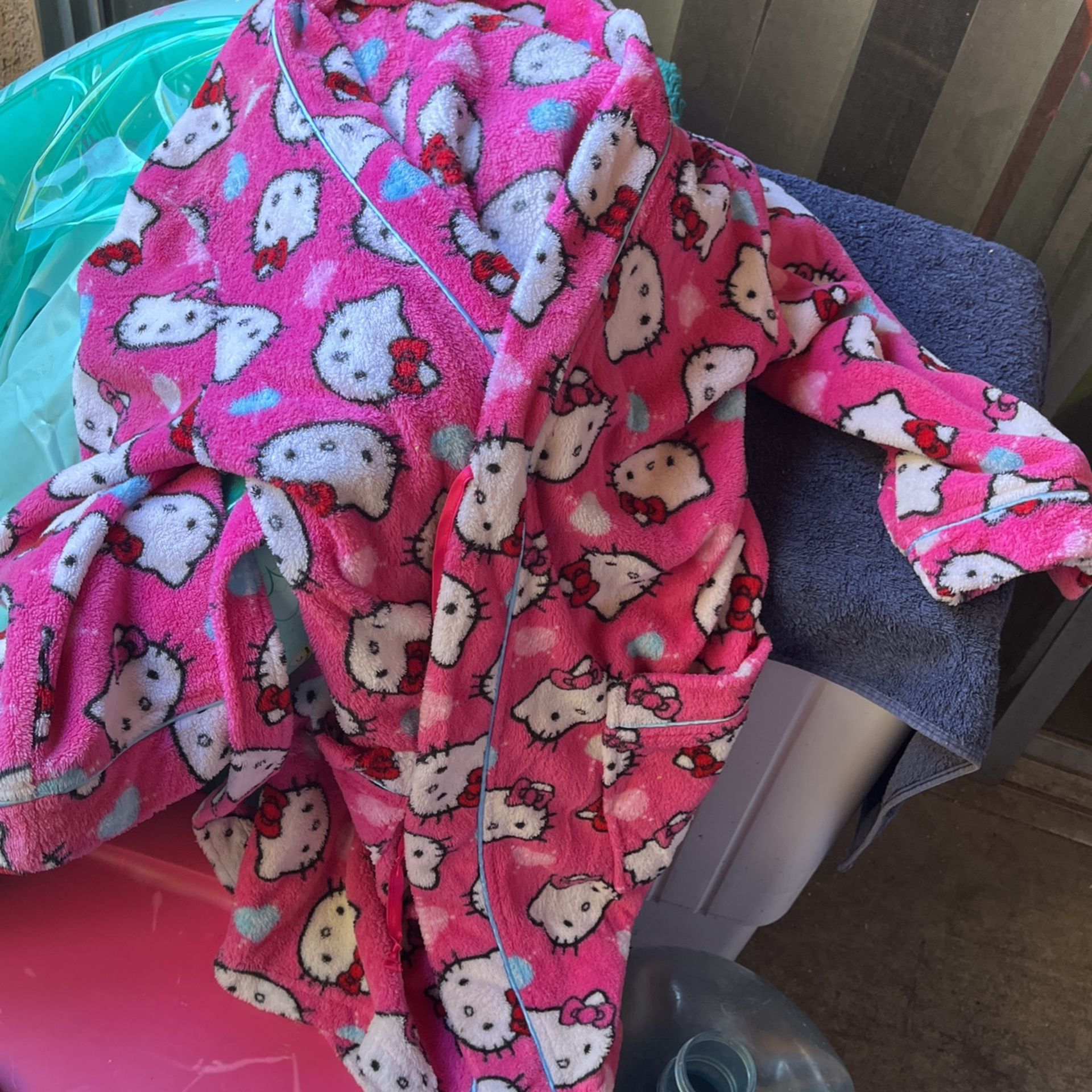 Hello Kitty Robe