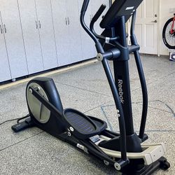 Reebok Super Ramp RL 7.0 Elliptical Exercise Machine
