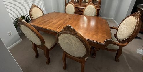 Dining Table and Chairs (9 Pieces)