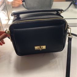 forever 21 black crossbody bag