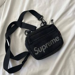 Supreme Small Shoulder Bag 