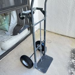800 Lb Capacity Handtruck