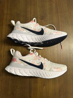 Nike React Running Shoes Women’s 7