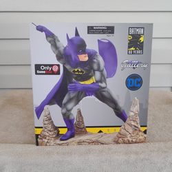 Diamond Select DC Gallery 80 years BATMAN Gamestop PVC Diorama Figure Statue