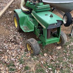 112 John Deere Needs Work