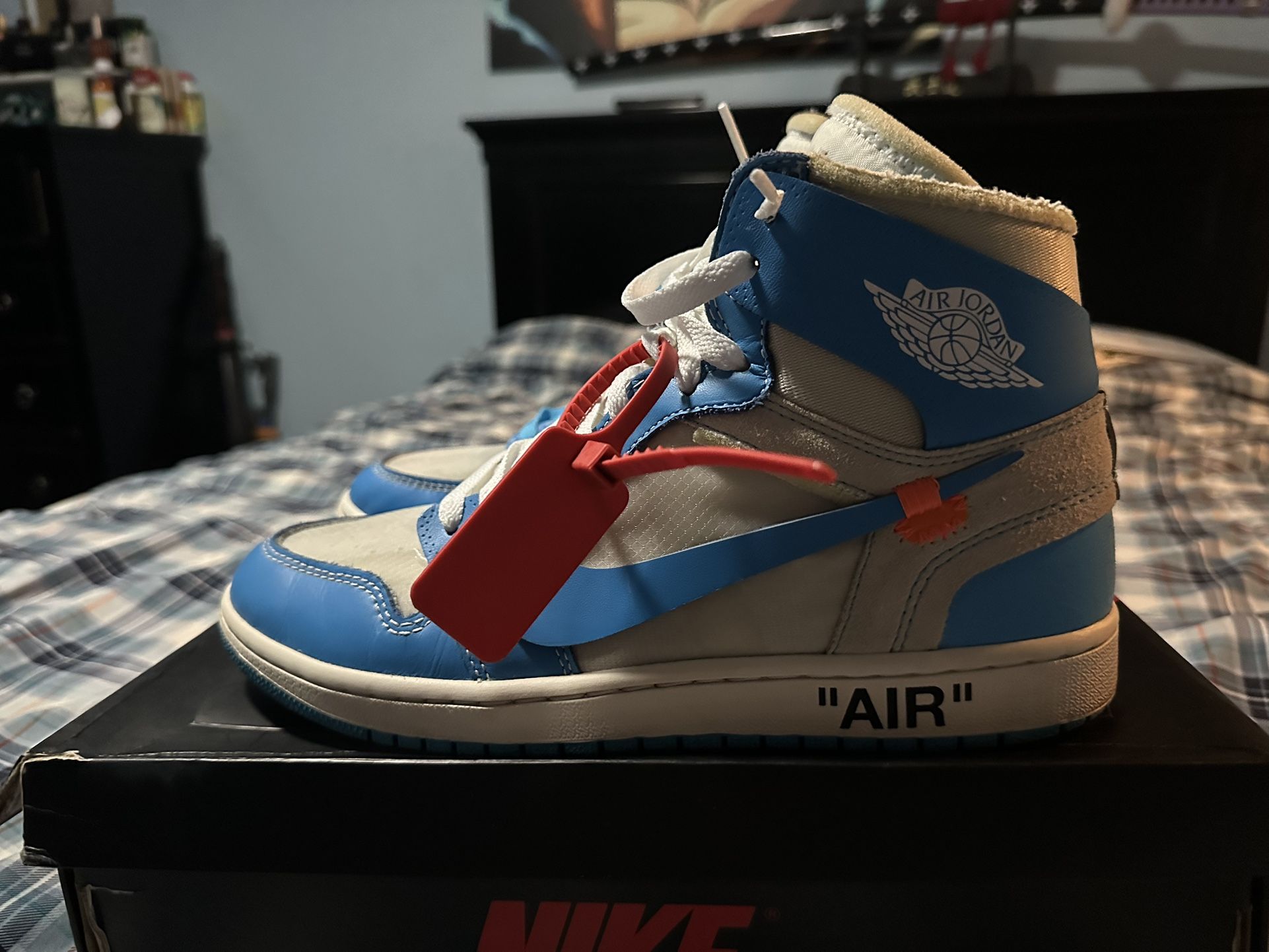 Offwhite UNC Jordan 1
