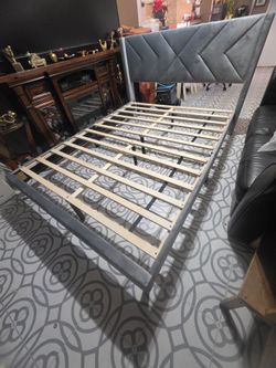 Queen bed