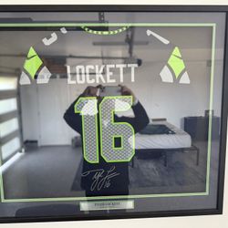 Seahawks - Tyler Lockett Framed Picture