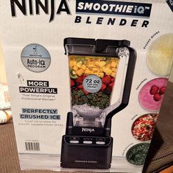 BRAND NEW (UNOPENED) Ninja SmoothieIQ Blender - 1400 Peak Watts!