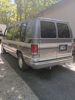 Se vende esta Ford van Econoline 1999