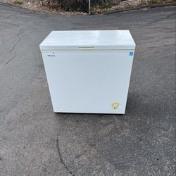 Deep chest Freezer With Delivery 