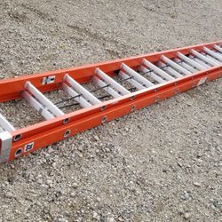 Louisville 32 Foot Fiberglass extension Ladder 