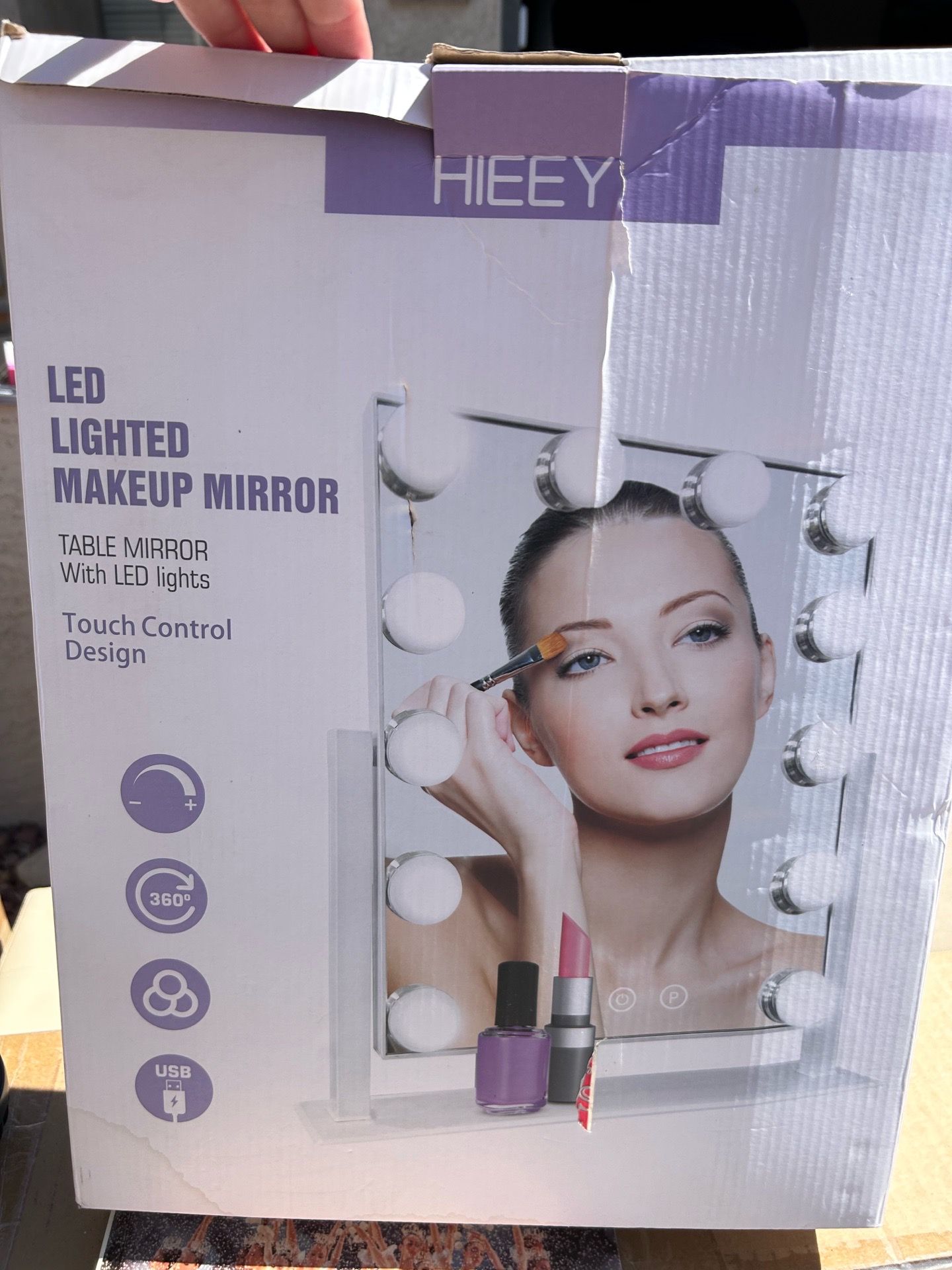 Lighted mirror vanity