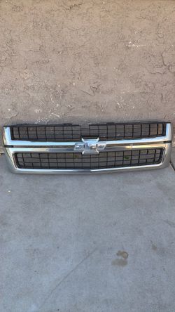 2008 Silverado 2500hd grill