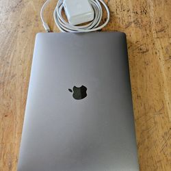 Apple Mac Book Pro