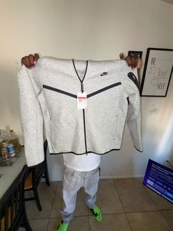 Nike tech