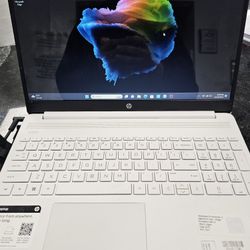 2022 HP 15 Laptop. ASK FOR RYAN. #00(contact info removed)