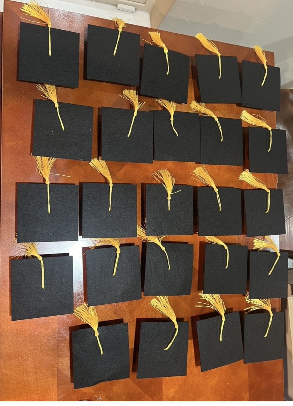 GRAD CAP MINI DECORATION