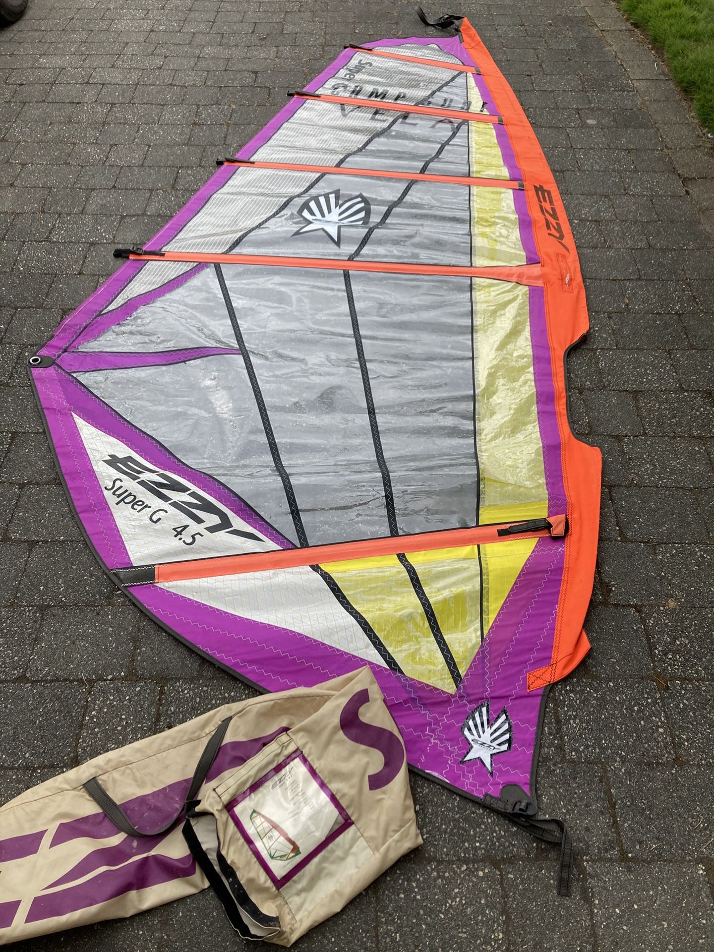 Ezzy Windsurf Sail 5.4 And 5.5