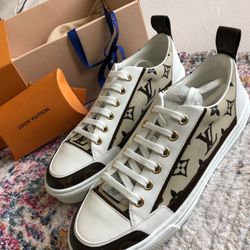 Authentic Louis Vuitton Sneakers 