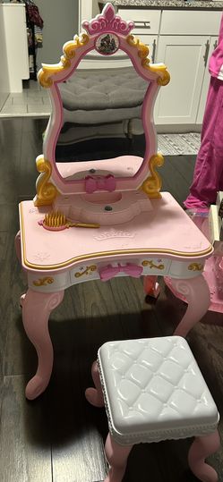 Girls Disney Vanity