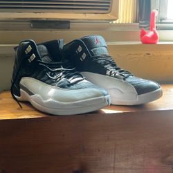 Retro Jordan 11s- Playoff