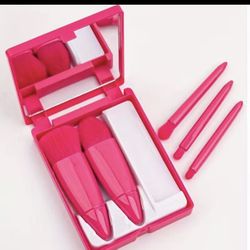5 In 1 Portable Makeup Brush Set With Mirror Fashion Travel Soft Hair Loose Powder Blush Foundation Eye Shadow Brush Birthday Gift For Girls And Women