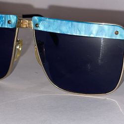 Vintage 90s Foster Grant Sunglasses 😎 