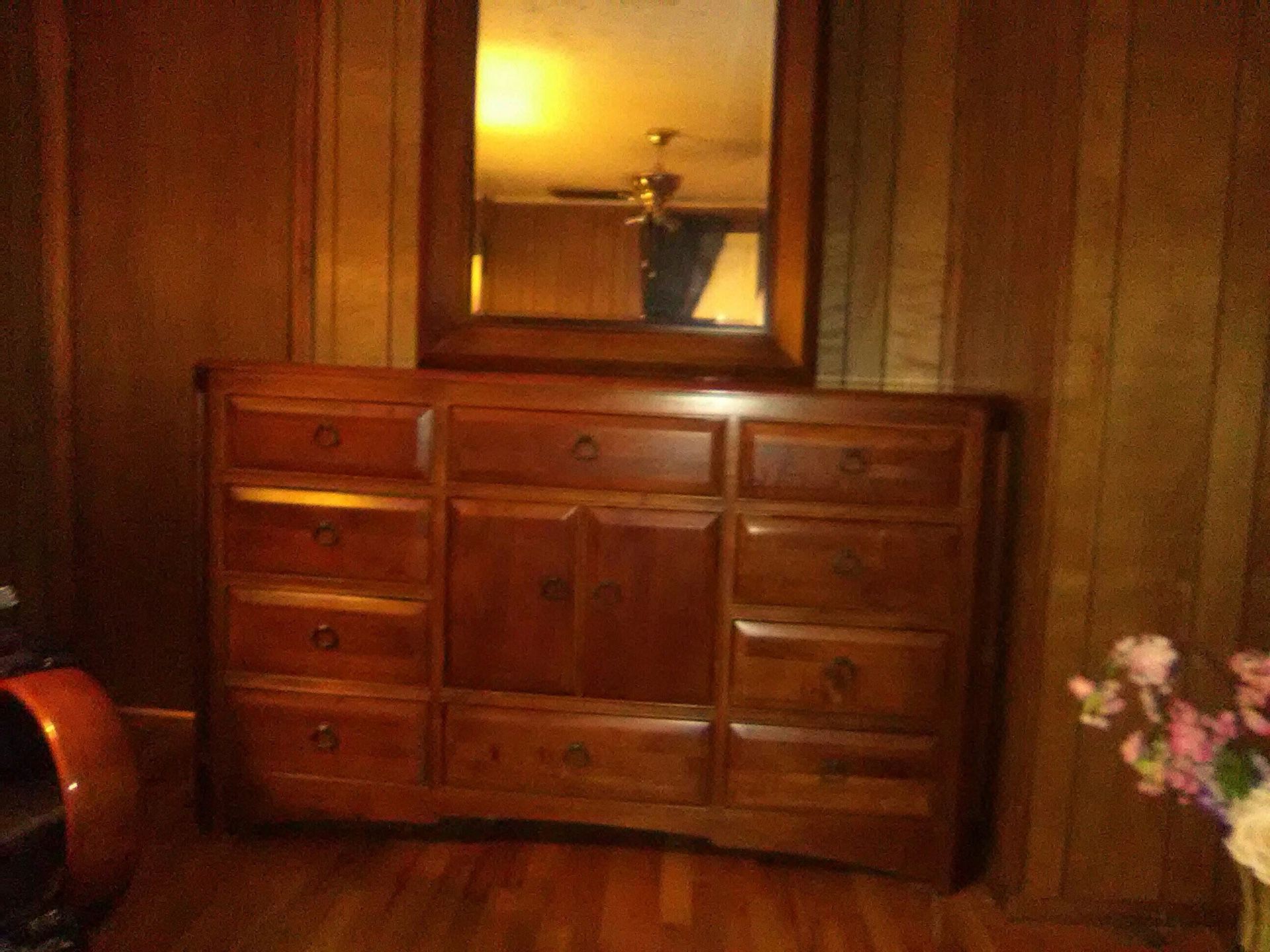 Thomasville Dresser, mirror & nightstand