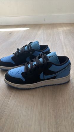 Jordan 1 black (university blue) US 7y