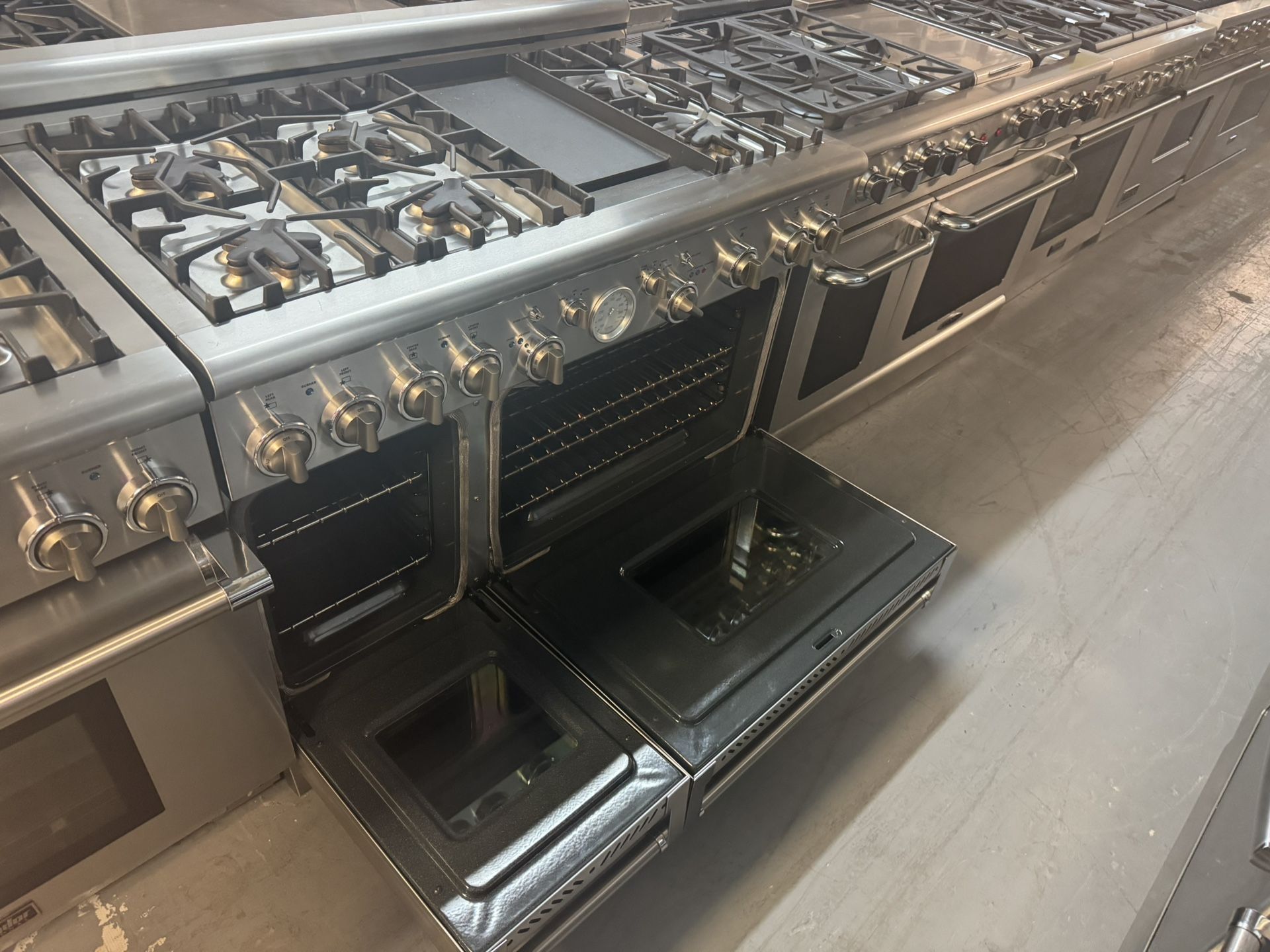 Thermador Gas Range 48 Inch