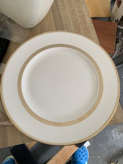 Vera wang gold lace plates