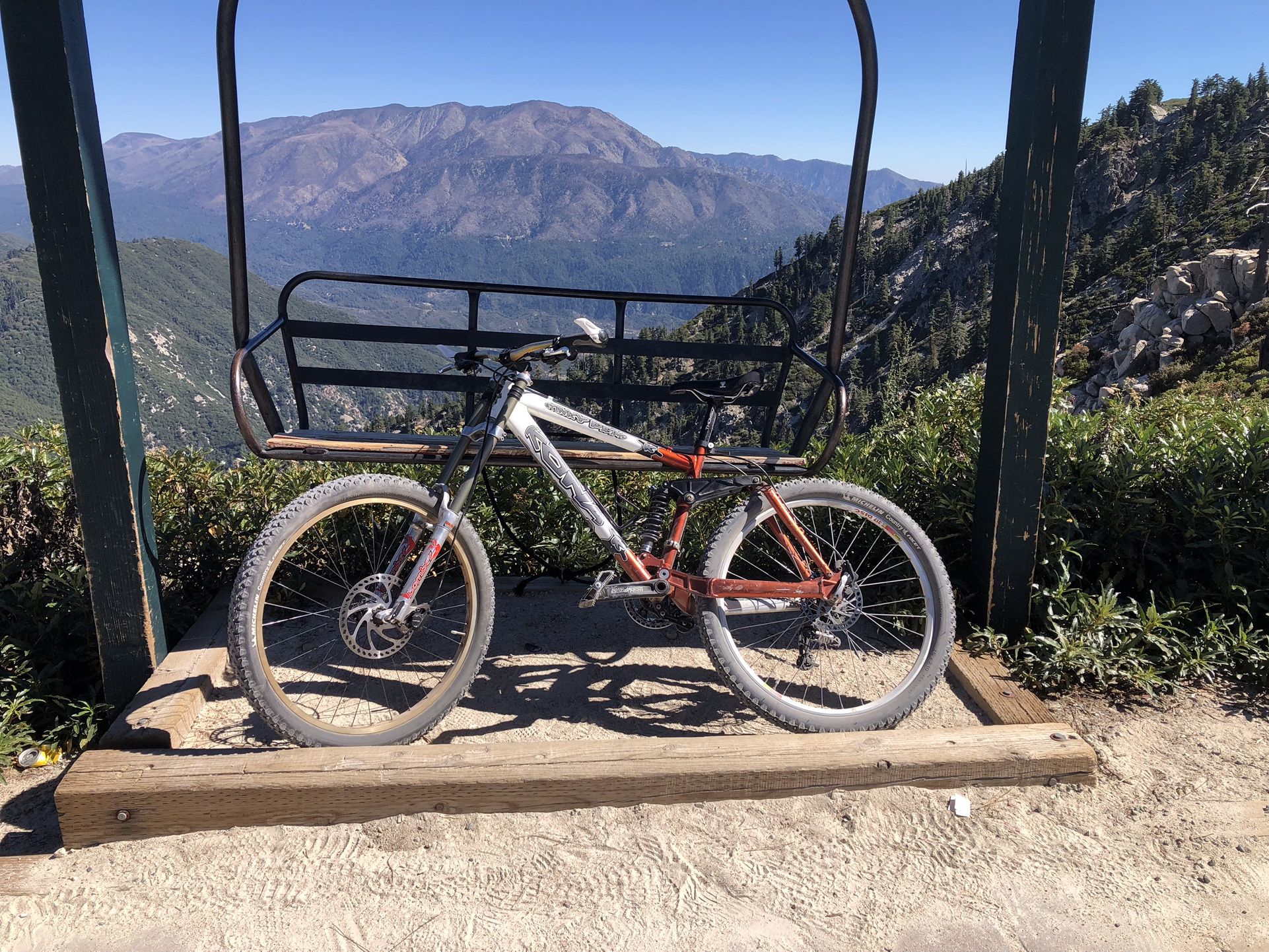 2002 Kona Stinky Primo 2X9 full suspension, downhill mountain bike.
