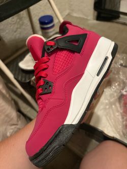 Air Jordan 4 size 4.5Y
