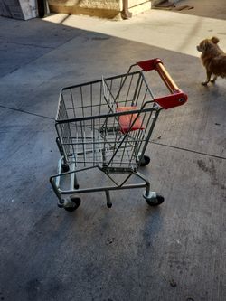 Melissa Dought Toy Shopping Cart