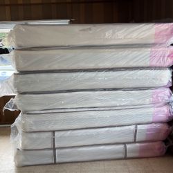 Queen size mattresses $200 twin size mattresses $165 king size mattresses $300 full-size mattresses $200 each