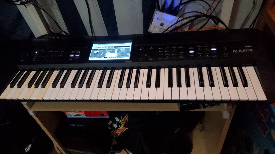 Korg Krome  61    