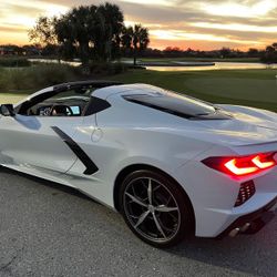 2021 Chevy Corvette Stingray Coupe 2LT - Like New - Full Warranty 