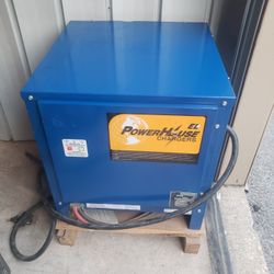 Powerhouse EL Electric forklift charger like new
