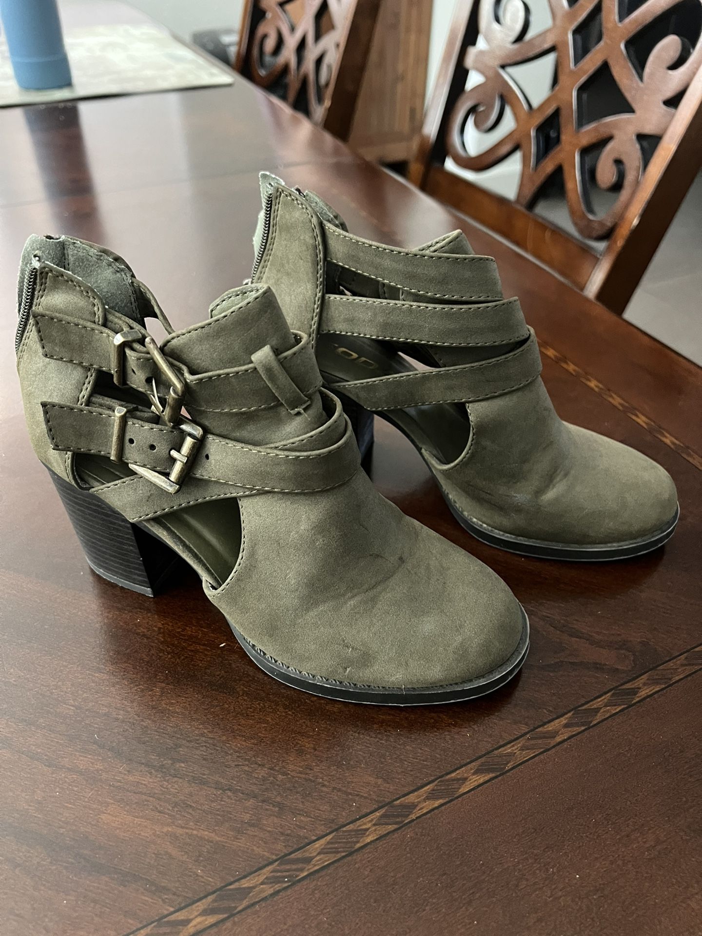 Soda Wedges (size 5 1/2)