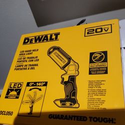 DeWALT 20Vmax HAND HELD AREA LIGHT. LED 1000/300 LUMENS  (  0°-140° )