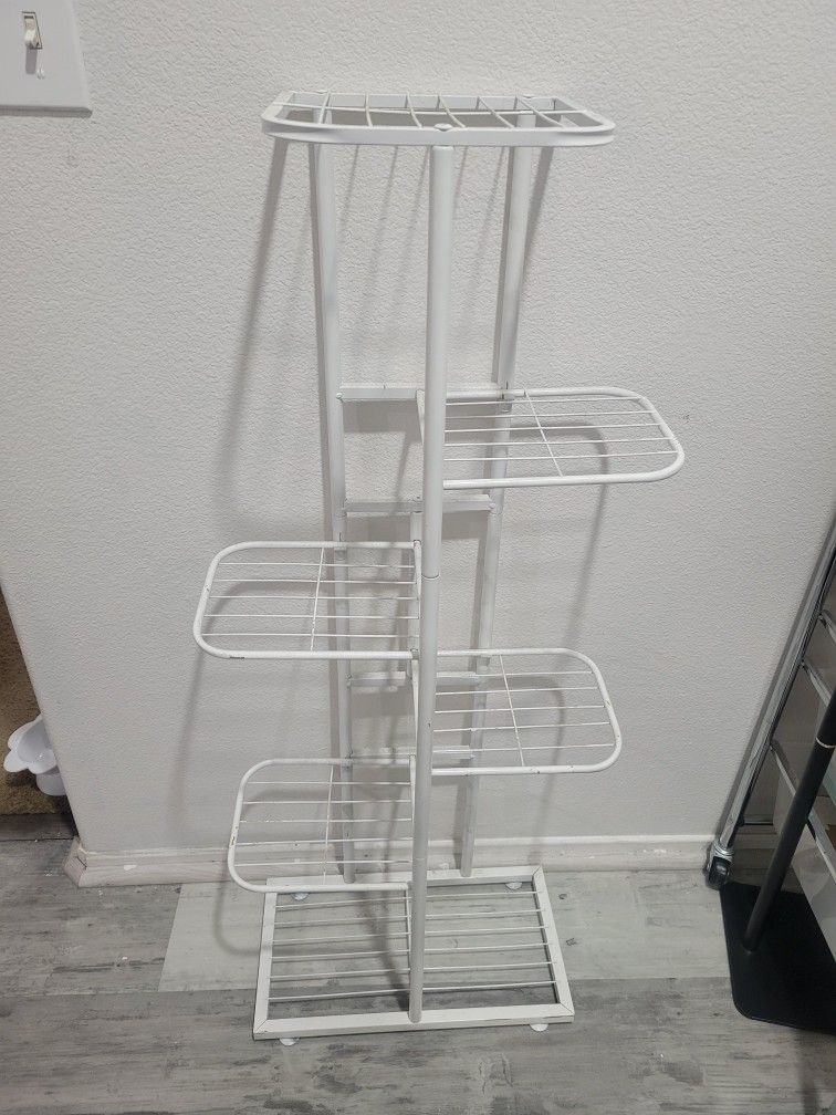 SMALL SHELF UNIT